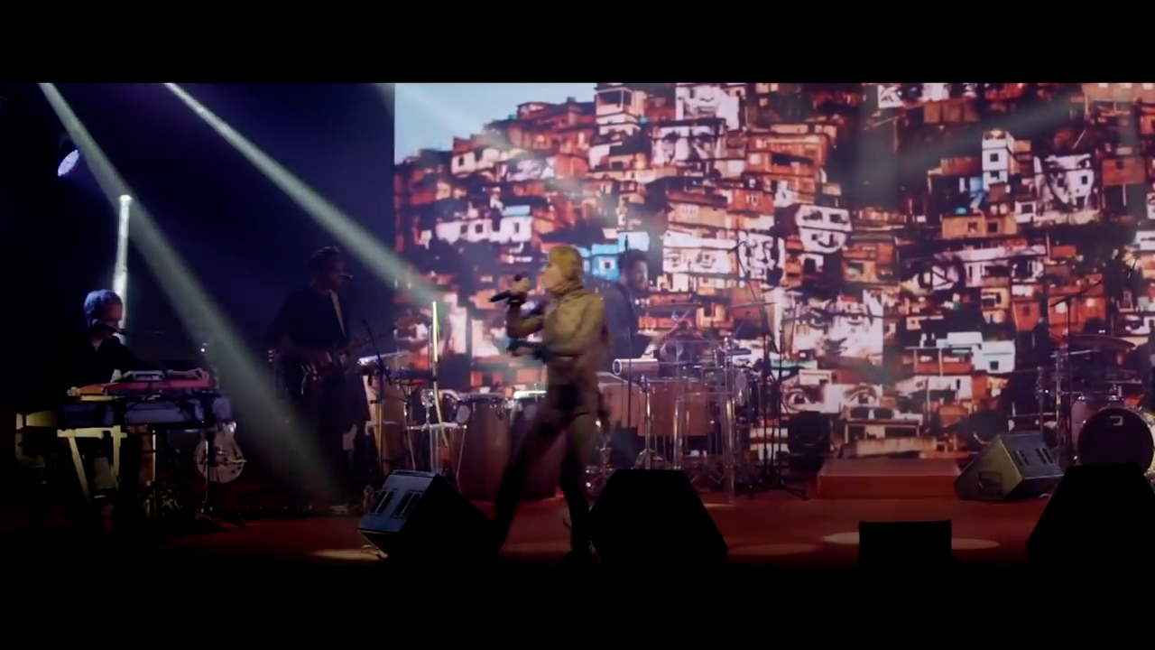 Ney Matogrosso – Bloco Na Rua (DVD Completo).00_06_49_24.Still007